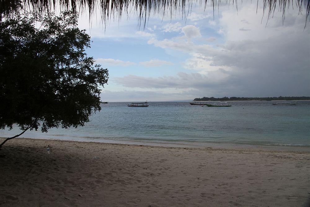 Vamana Resort - Chse Certified Gili Trawangan Exterior photo